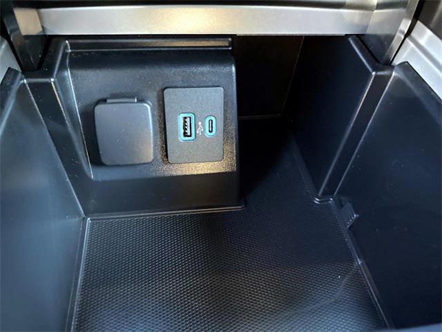 used 2020 Ford Explorer car, priced at $20,500