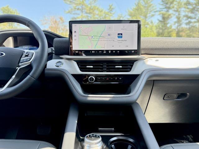new 2025 Ford Explorer car, priced at $47,258