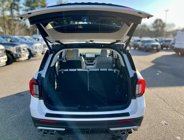 new 2025 Ford Explorer car, priced at $59,760