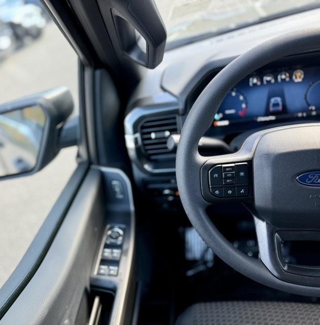 new 2025 Ford F-150 car, priced at $50,907