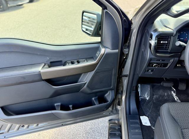 new 2025 Ford F-150 car, priced at $50,907