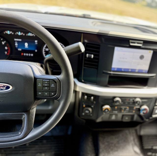 new 2025 Ford F-250 car, priced at $52,500