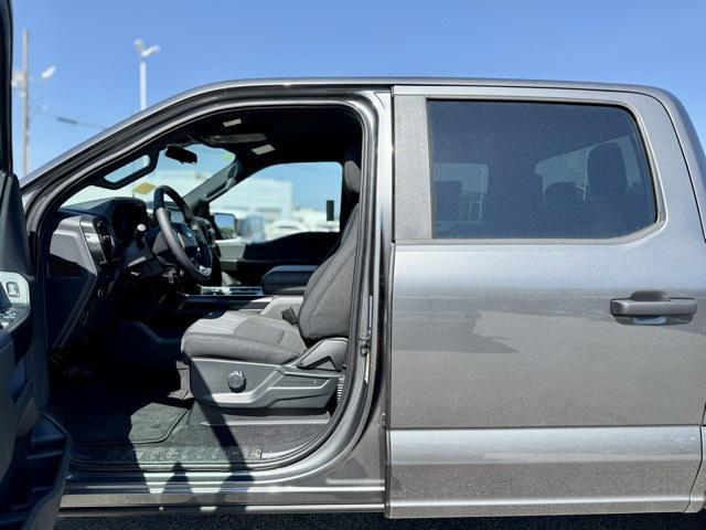 new 2025 Ford F-150 car, priced at $50,510