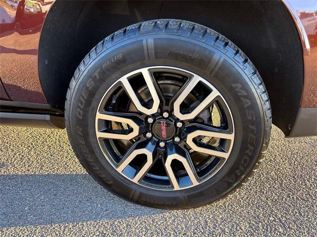 used 2022 GMC Yukon XL car, priced at $43,500
