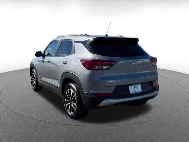 used 2025 Chevrolet TrailBlazer car, priced at $23,062