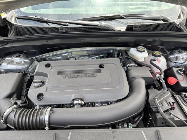 used 2025 Buick Envision car, priced at $35,950