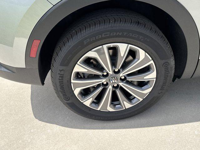 used 2025 Buick Envision car, priced at $35,950