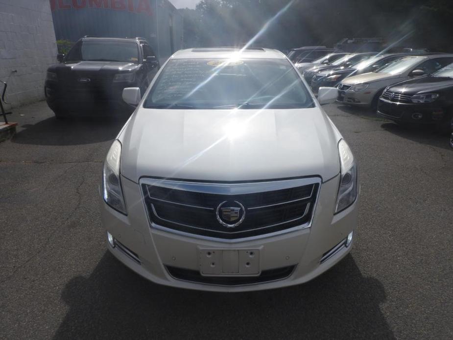 used 2014 Cadillac XTS car, priced at $17,500