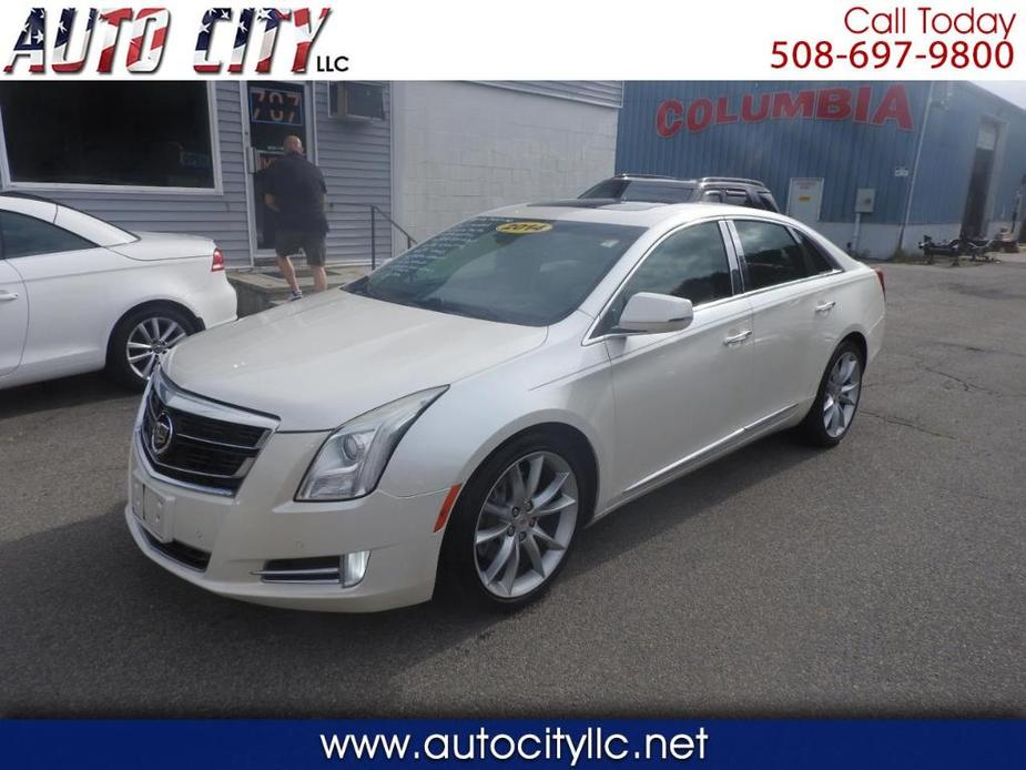 used 2014 Cadillac XTS car, priced at $17,500