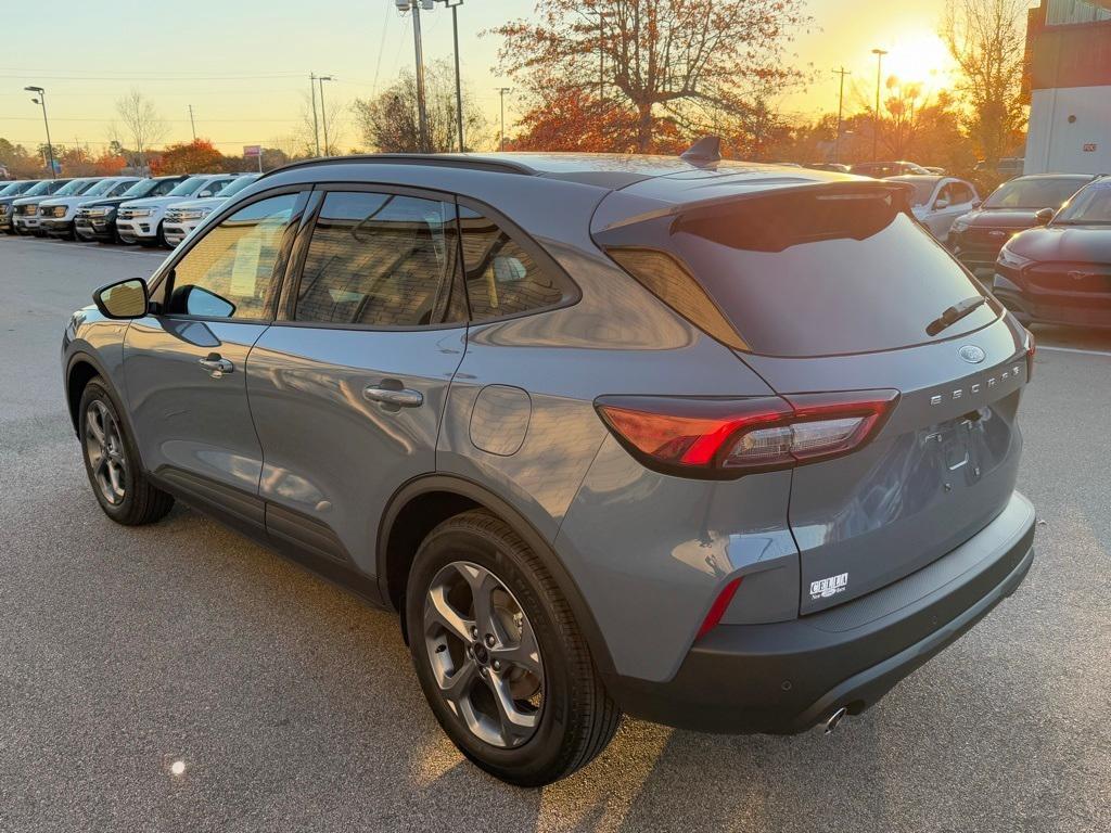 new 2025 Ford Escape car, priced at $31,475