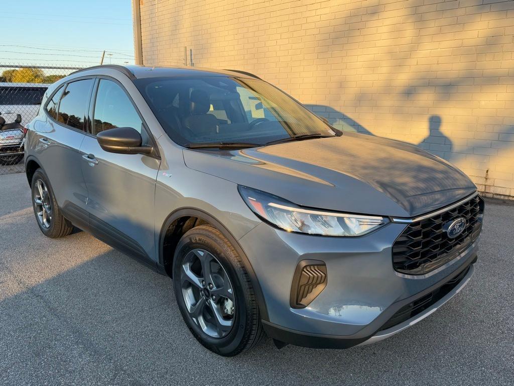 new 2025 Ford Escape car, priced at $31,475