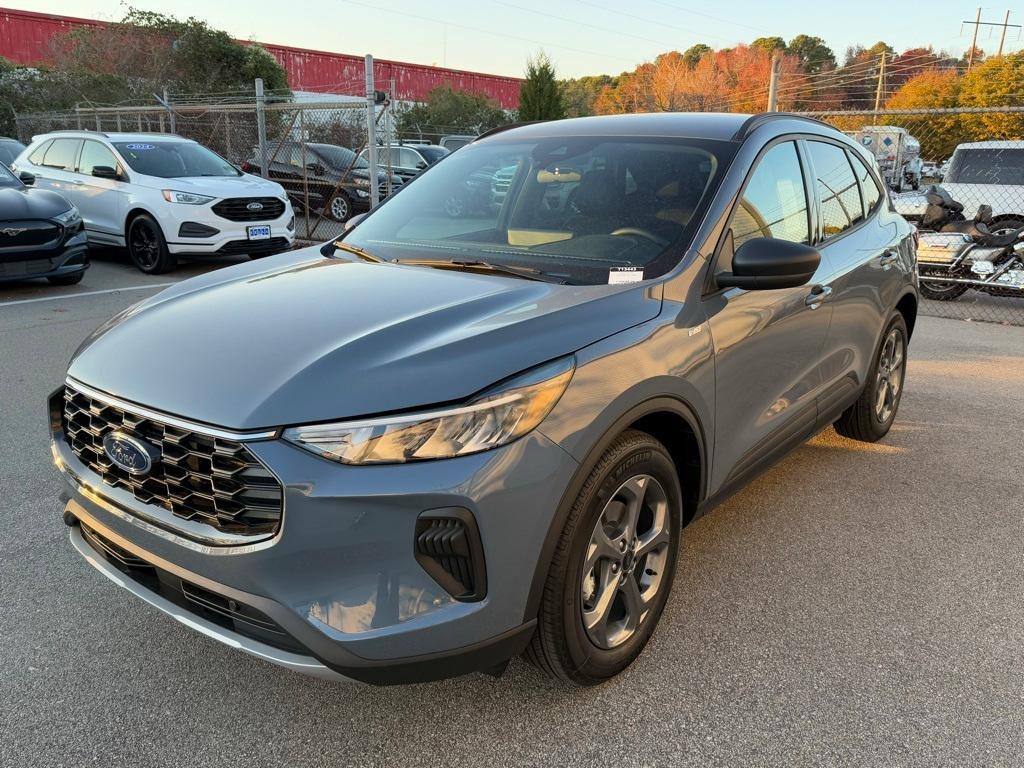 new 2025 Ford Escape car, priced at $31,475