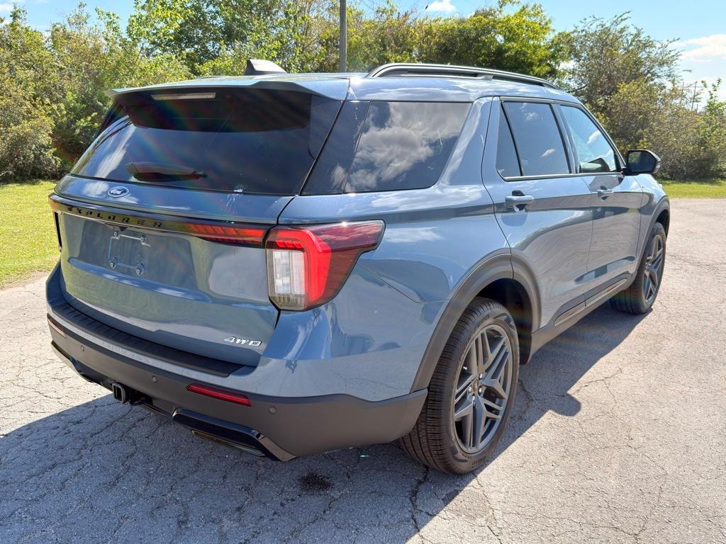 new 2025 Ford Explorer car, priced at $53,250