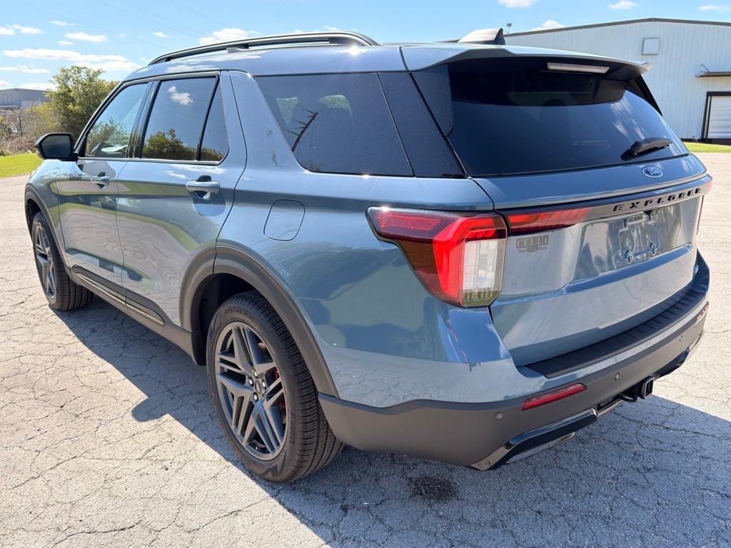 new 2025 Ford Explorer car, priced at $53,250