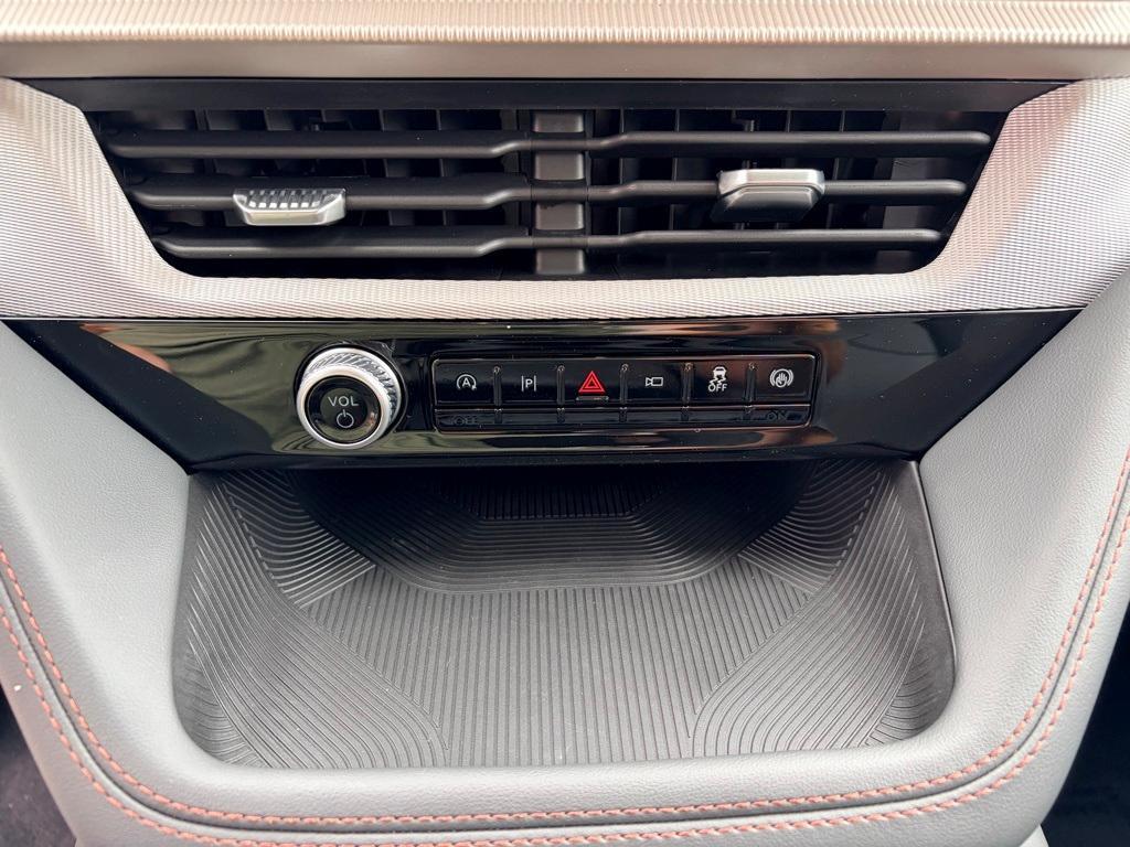 new 2025 Ford Explorer car, priced at $44,320