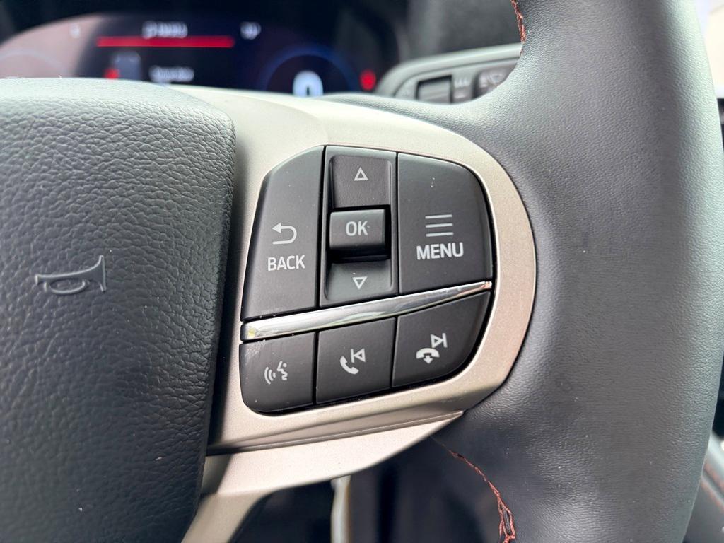 new 2025 Ford Explorer car, priced at $44,320