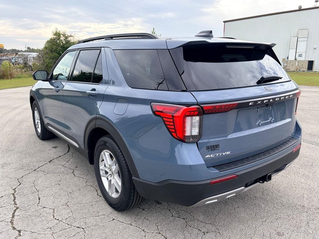 new 2025 Ford Explorer car, priced at $44,320