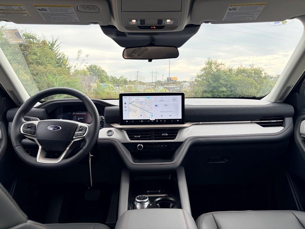new 2025 Ford Explorer car, priced at $44,320