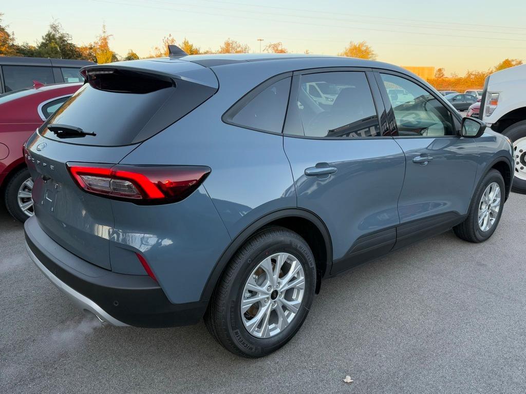 new 2025 Ford Escape car, priced at $31,320