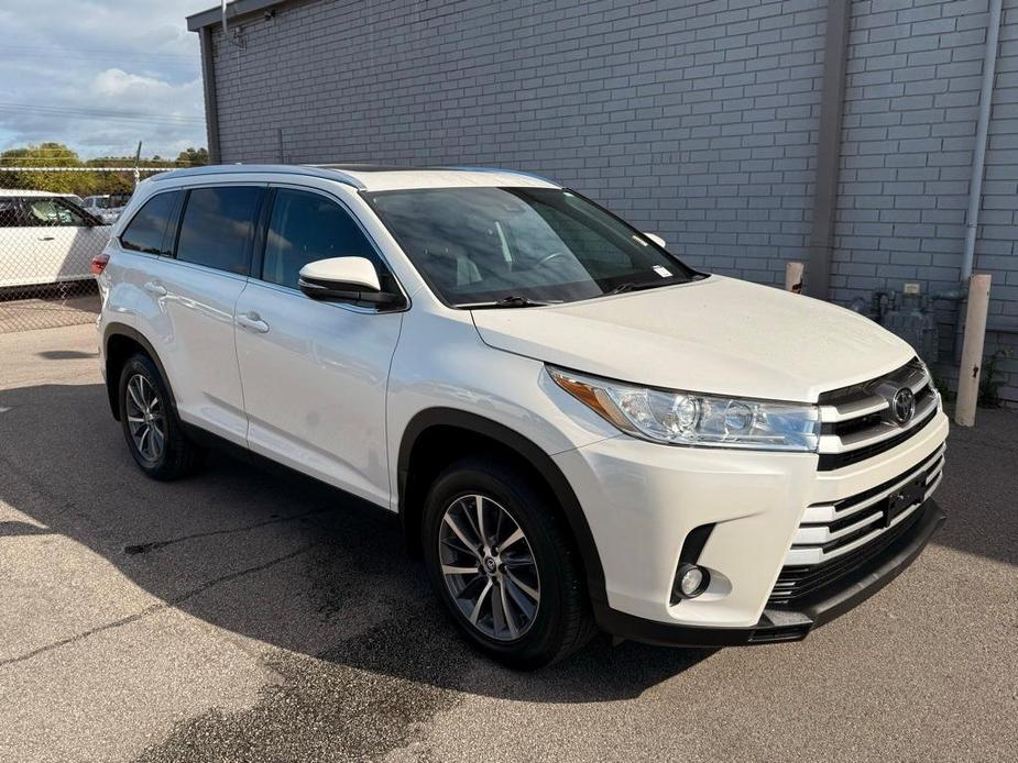 used 2019 Toyota Highlander car, priced at $30,307