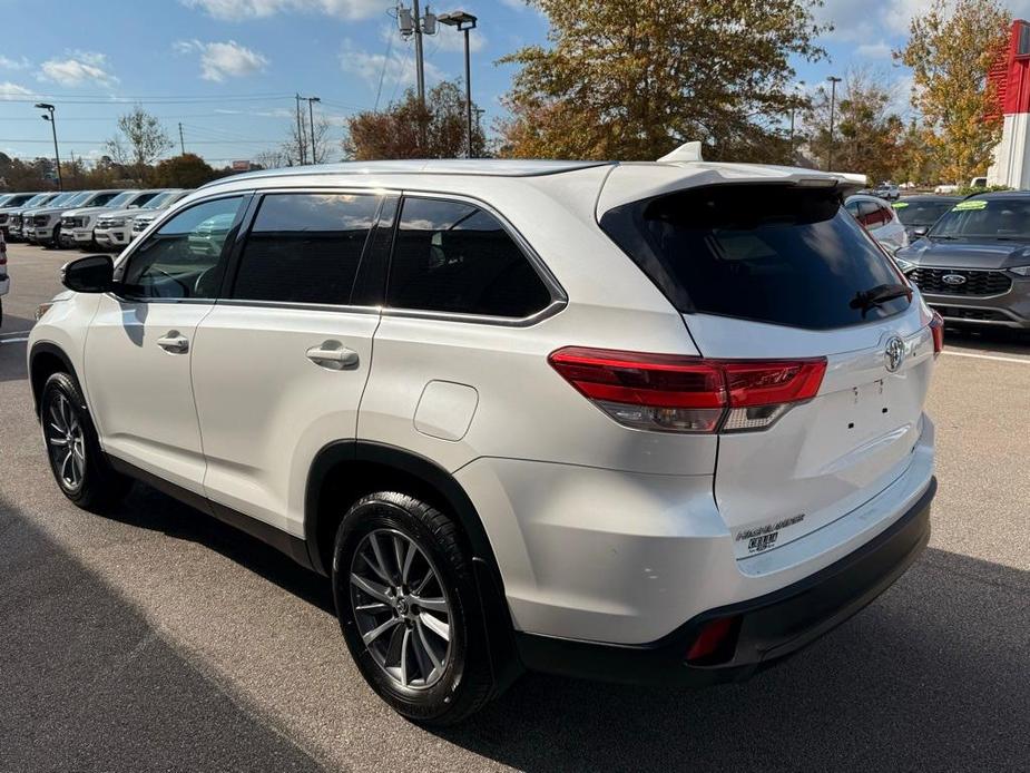 used 2019 Toyota Highlander car, priced at $30,307