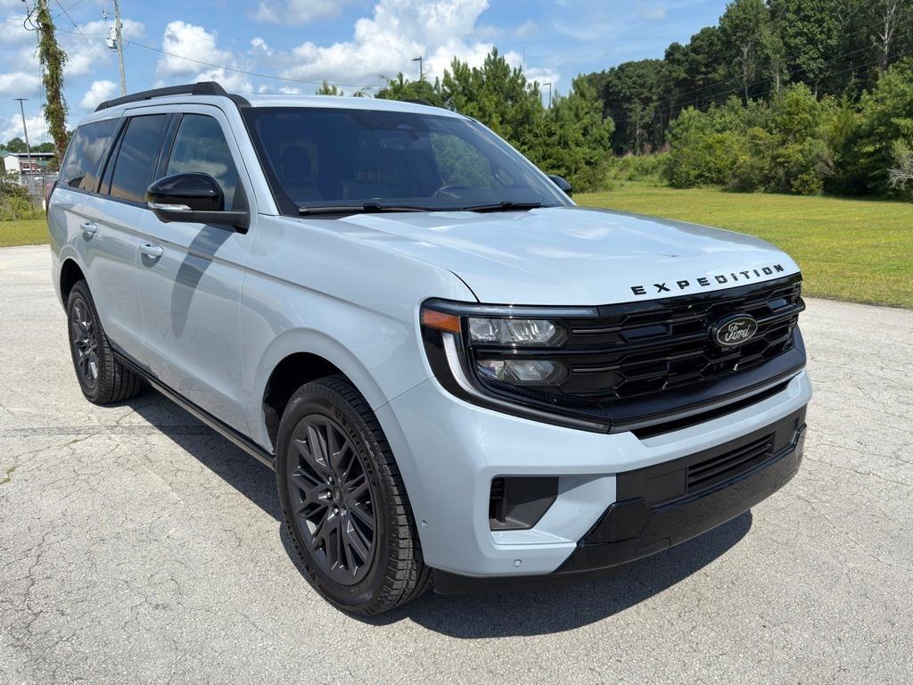 new 2025 Ford Expedition car, priced at $84,165