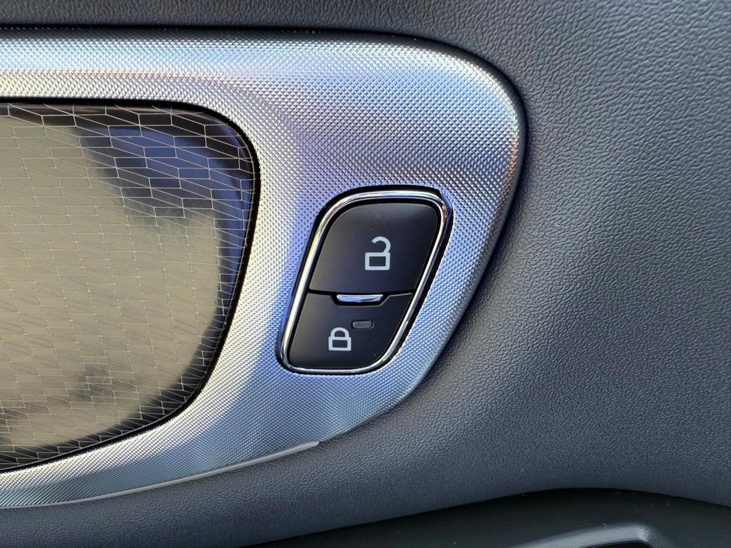 new 2025 Ford Expedition car, priced at $84,165