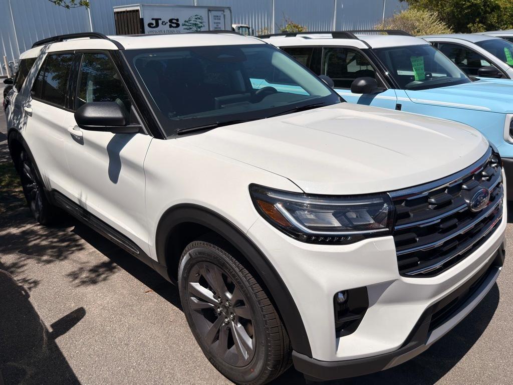 new 2025 Ford Explorer car, priced at $50,695