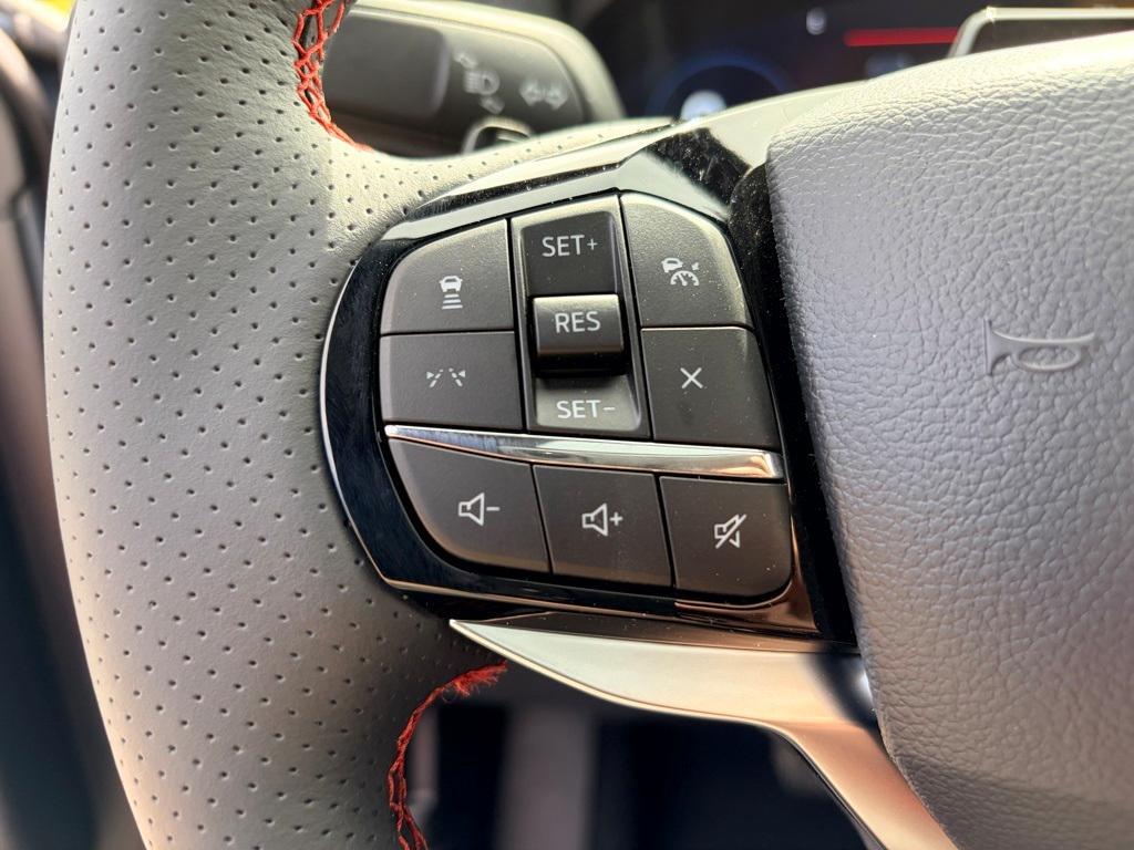 new 2025 Ford Explorer car, priced at $60,455