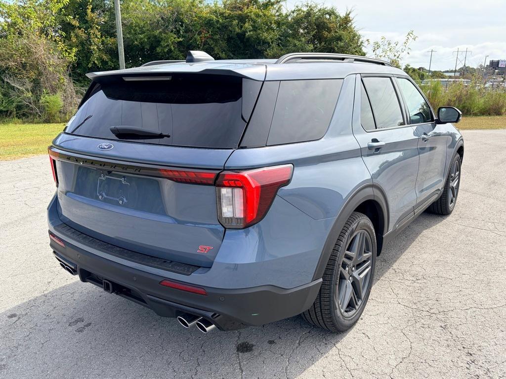new 2025 Ford Explorer car, priced at $60,455