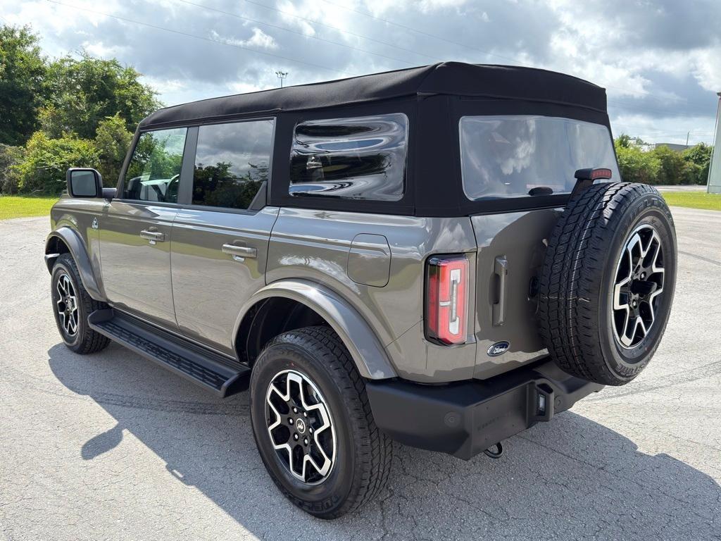 new 2025 Ford Bronco car, priced at $49,230