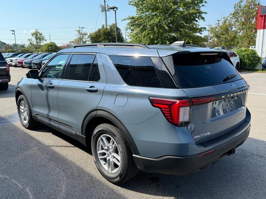 new 2025 Ford Explorer car, priced at $40,345