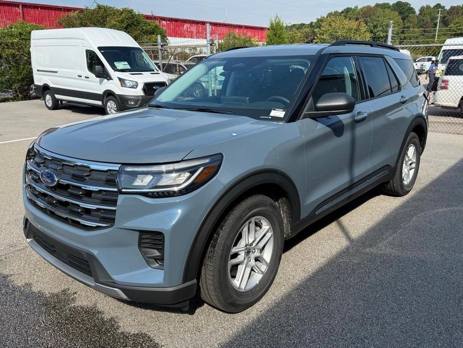 new 2025 Ford Explorer car, priced at $40,345