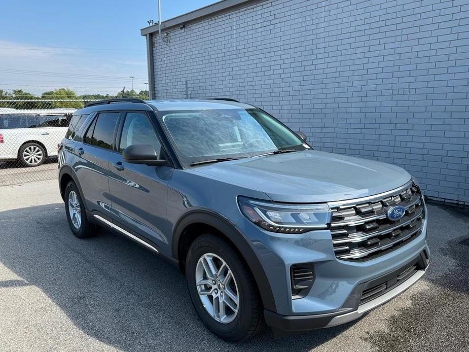 new 2025 Ford Explorer car, priced at $40,345