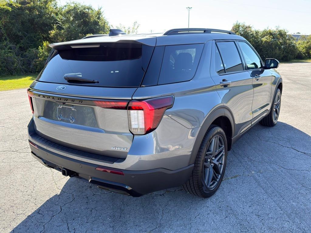 new 2025 Ford Explorer car, priced at $49,180