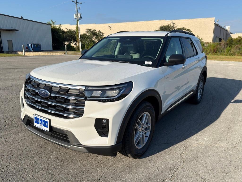 new 2025 Ford Explorer car, priced at $44,060