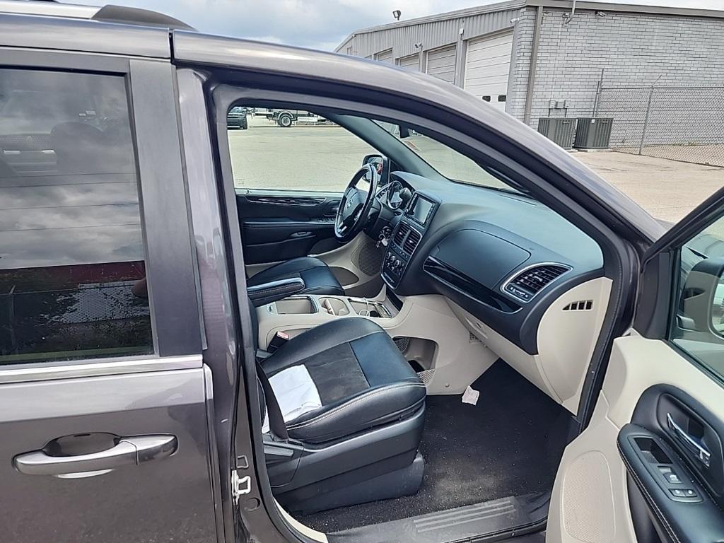 used 2020 Dodge Grand Caravan car, priced at $16,880