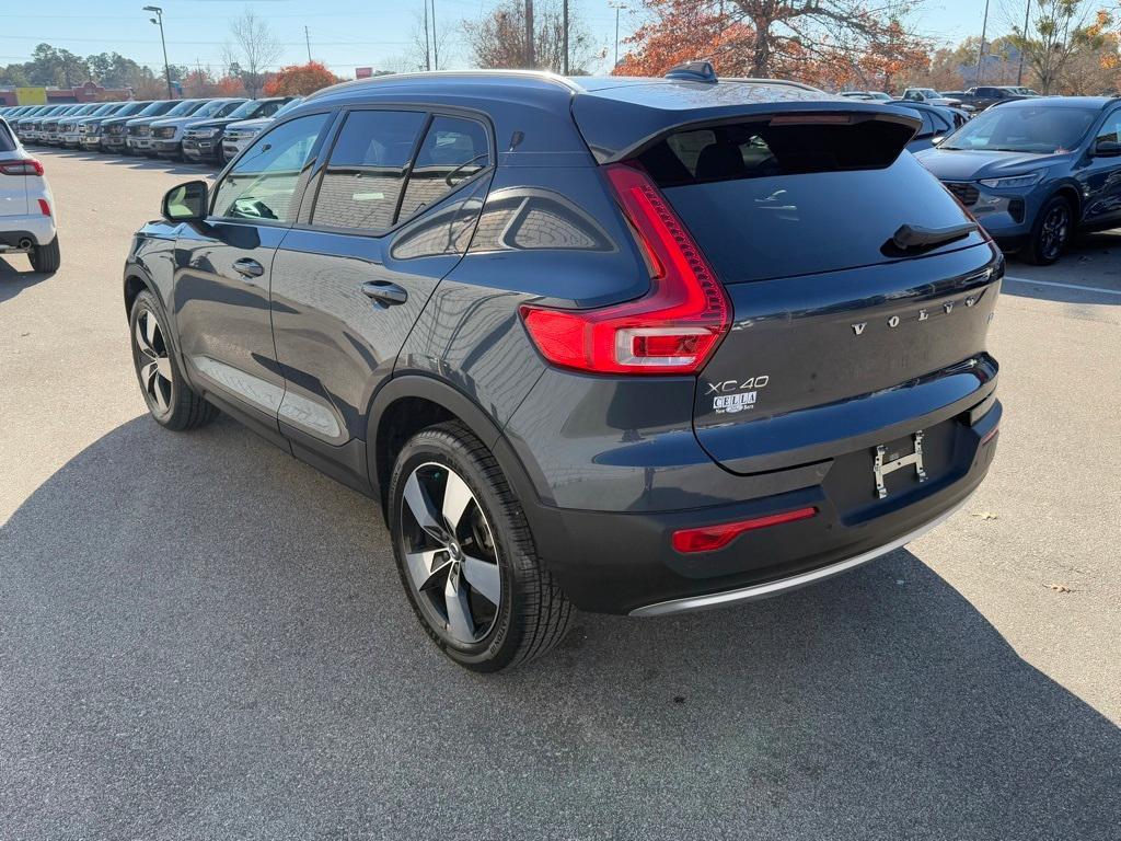 used 2021 Volvo XC40 car, priced at $21,450