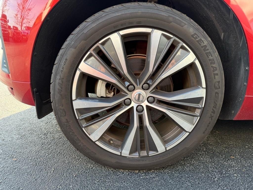 used 2022 Volvo XC60 car, priced at $32,854