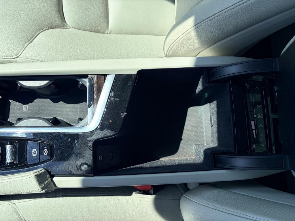 used 2016 Volvo XC90 car, priced at $15,988