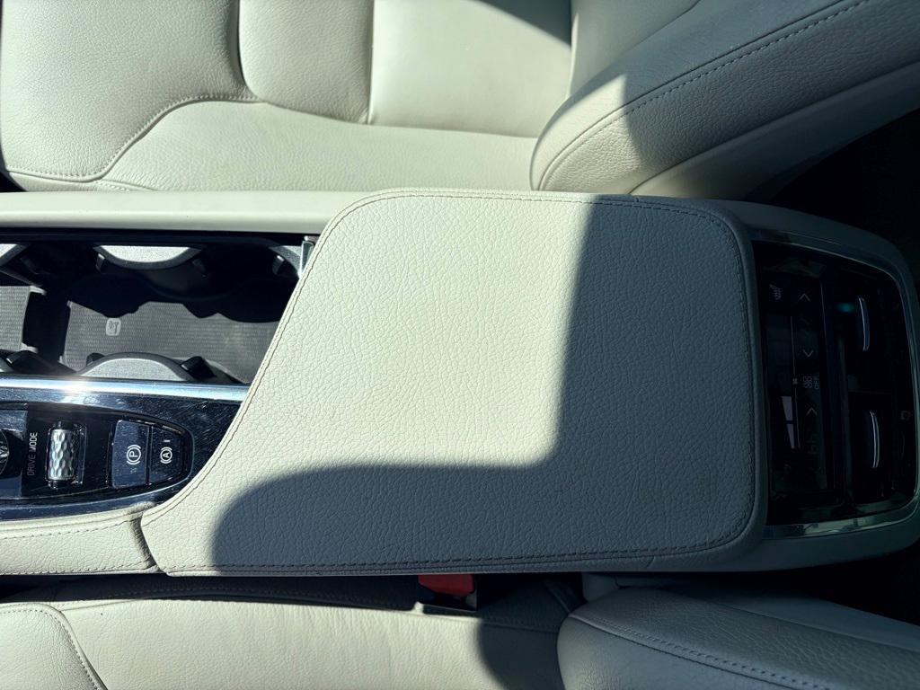 used 2016 Volvo XC90 car, priced at $15,988