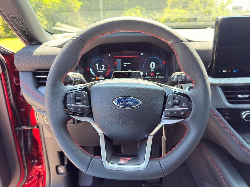 new 2025 Ford Explorer car, priced at $61,325