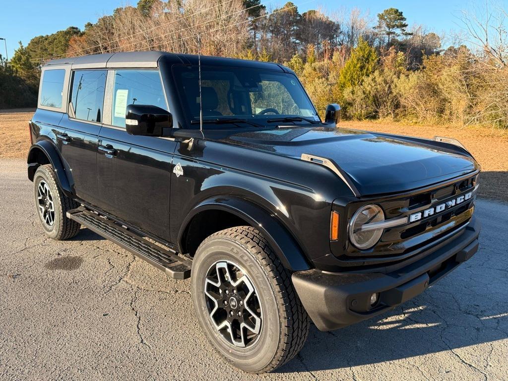 new 2024 Ford Bronco car, priced at $52,745