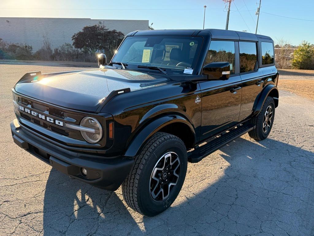 new 2024 Ford Bronco car, priced at $52,745