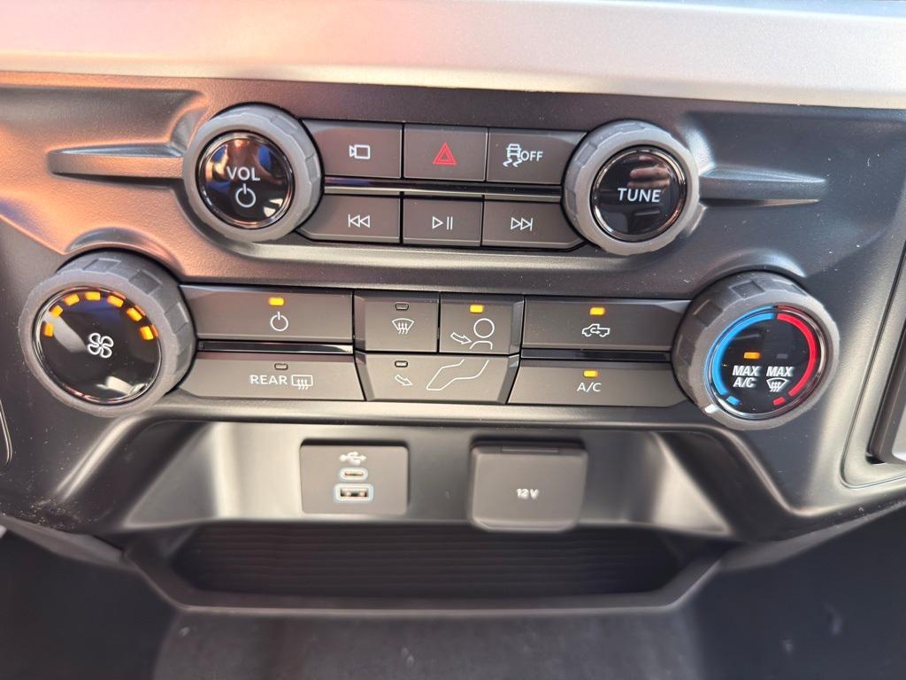 new 2025 Ford F-350 car, priced at $64,190