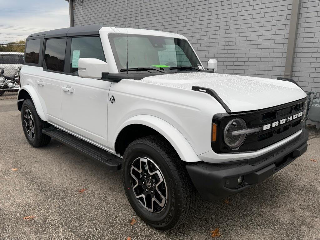 new 2024 Ford Bronco car, priced at $53,245