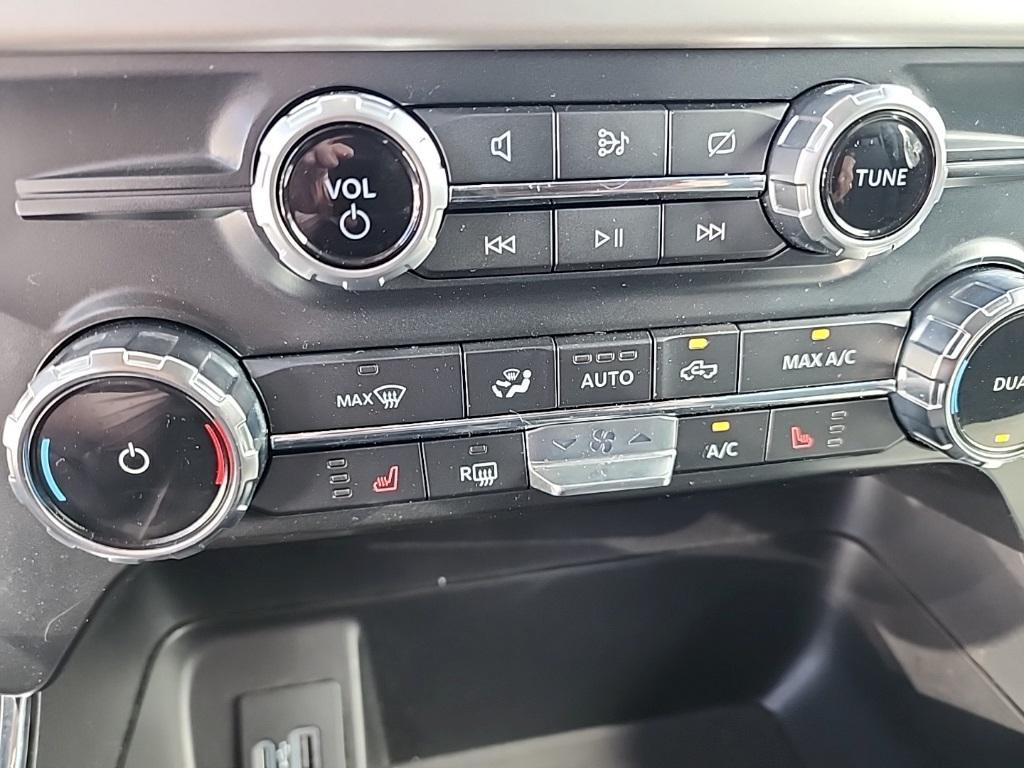 used 2022 Ford F-150 car, priced at $40,913