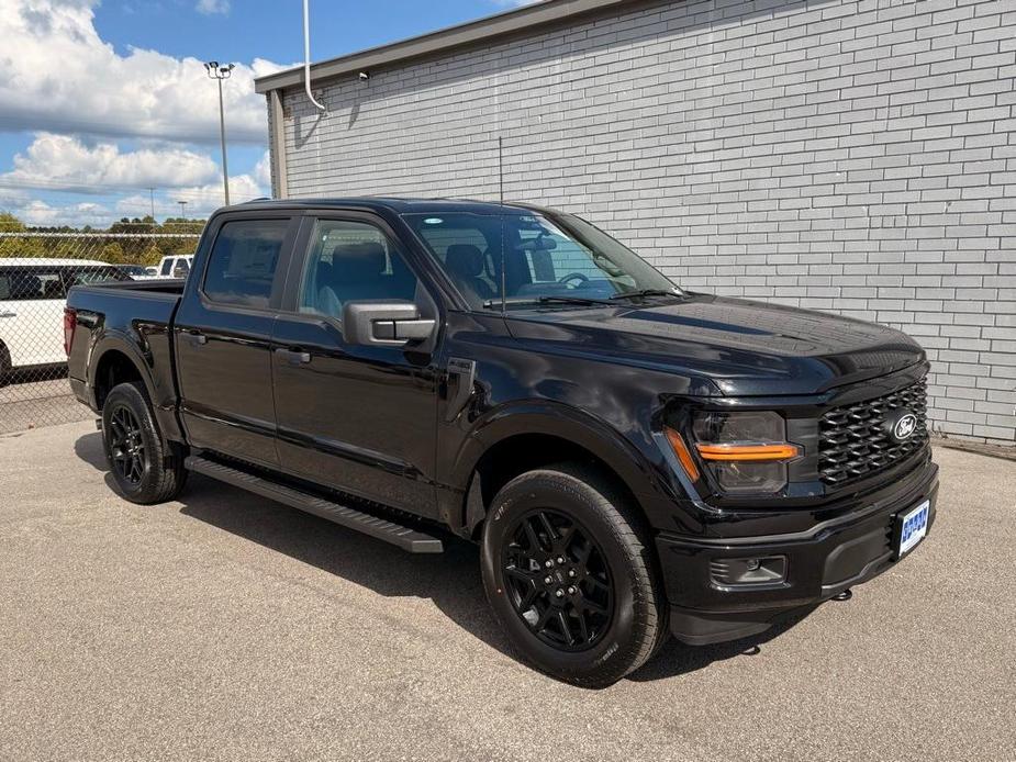 new 2024 Ford F-150 car, priced at $49,262