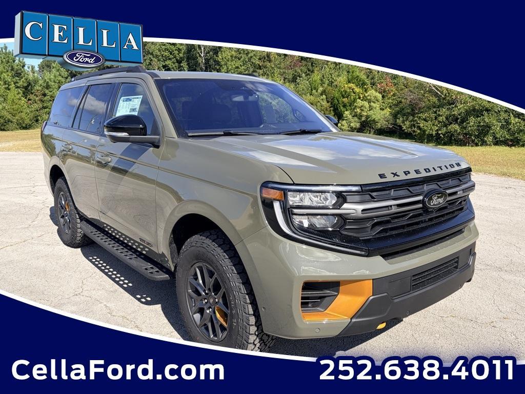 new 2025 Ford Expedition car, priced at $83,945