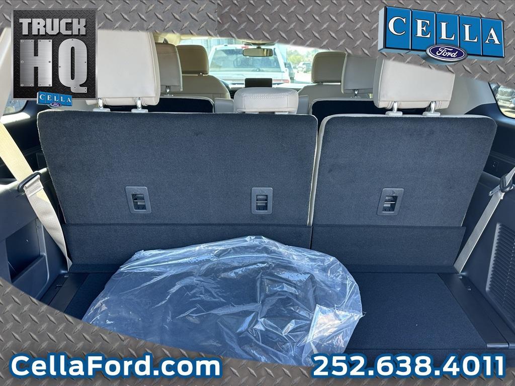 new 2024 Ford Expedition car, priced at $70,995